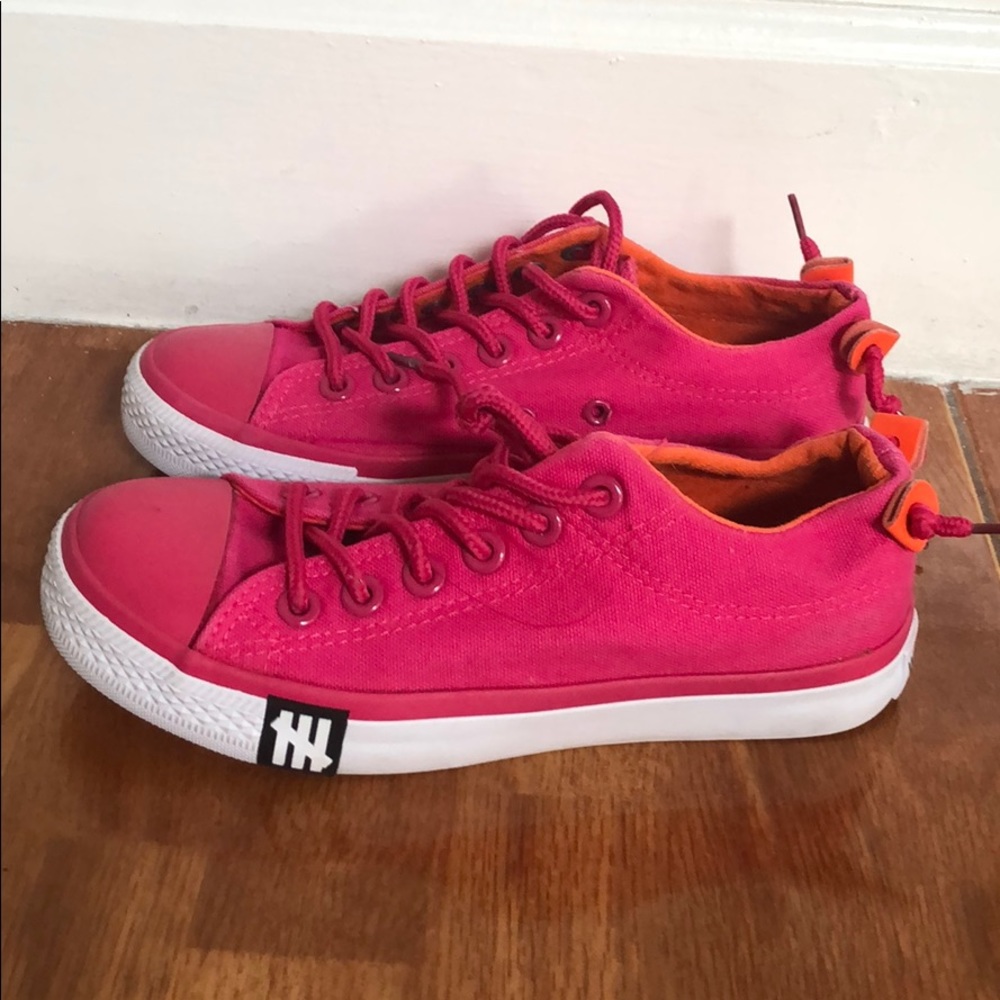 Wall Star girl pink sneakers size 35
